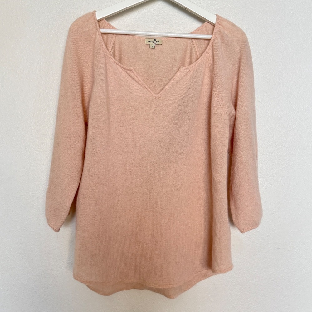 Cortland Park 100% Cashmere Relaxed V Neck Sweater Blush Pink Small